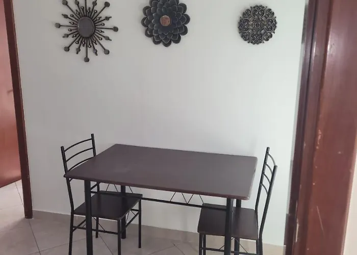 Cozy 2Bhk Near To Dmcc Metro Station -505